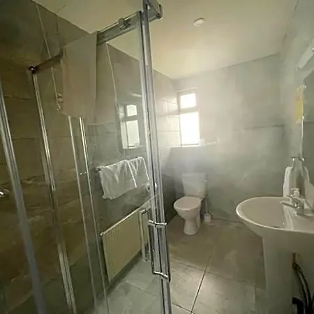 Bed and Breakfast Ard Einne House Ίνισμορ